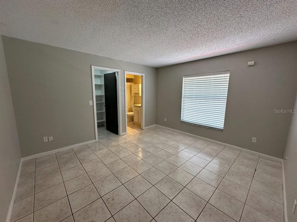 For Sale: $369,900 (3 beds, 2 baths, 1260 Square Feet)