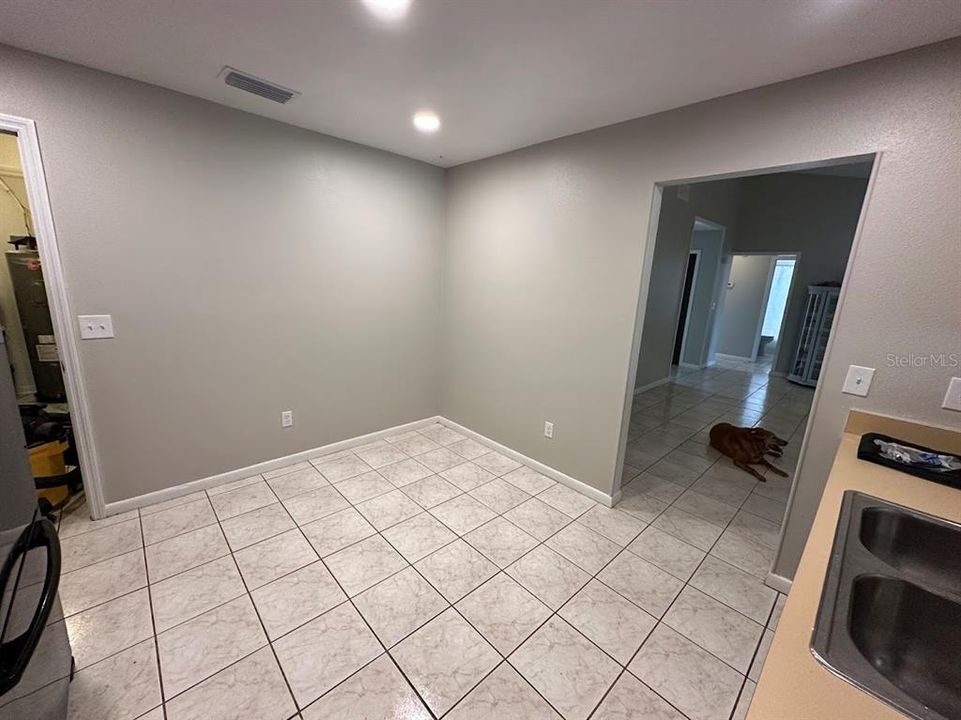 For Sale: $369,900 (3 beds, 2 baths, 1260 Square Feet)