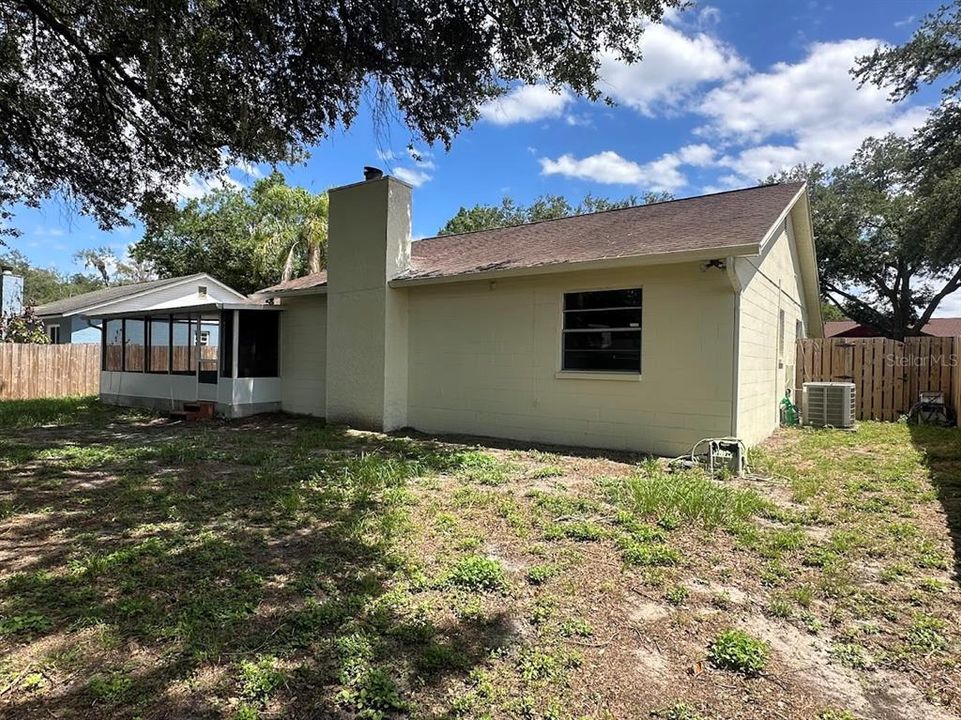 For Sale: $369,900 (3 beds, 2 baths, 1260 Square Feet)