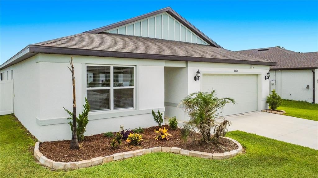 For Sale: $365,000 (4 beds, 2 baths, 1844 Square Feet)