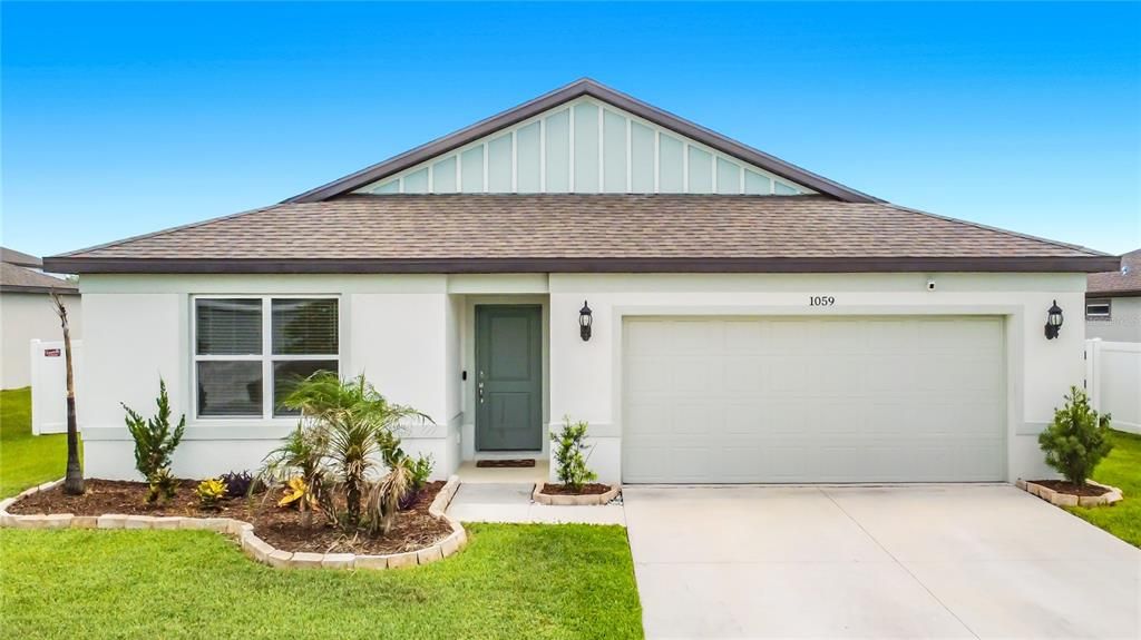For Sale: $365,000 (4 beds, 2 baths, 1844 Square Feet)