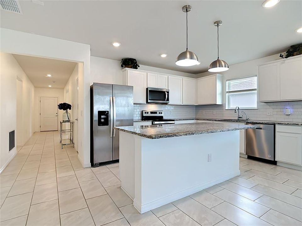 For Sale: $365,000 (4 beds, 2 baths, 1844 Square Feet)