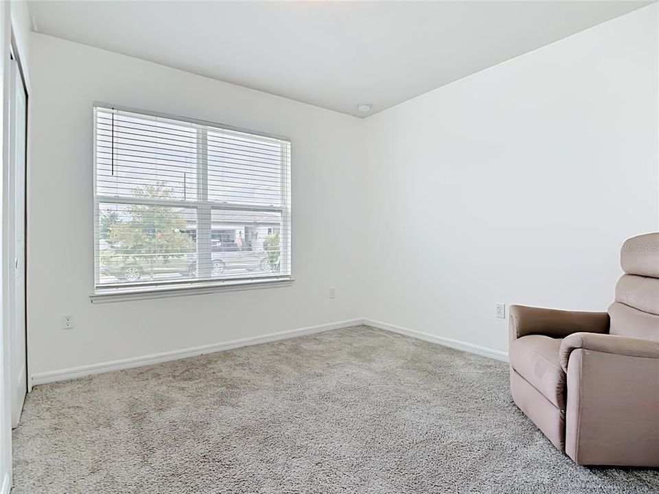 For Sale: $365,000 (4 beds, 2 baths, 1844 Square Feet)