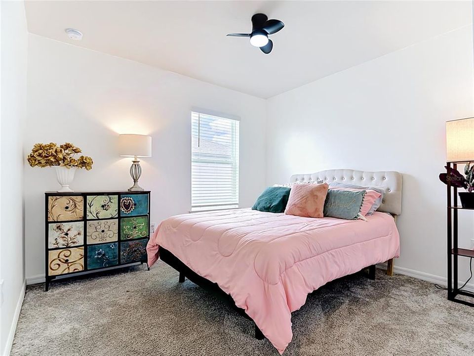 For Sale: $365,000 (4 beds, 2 baths, 1844 Square Feet)