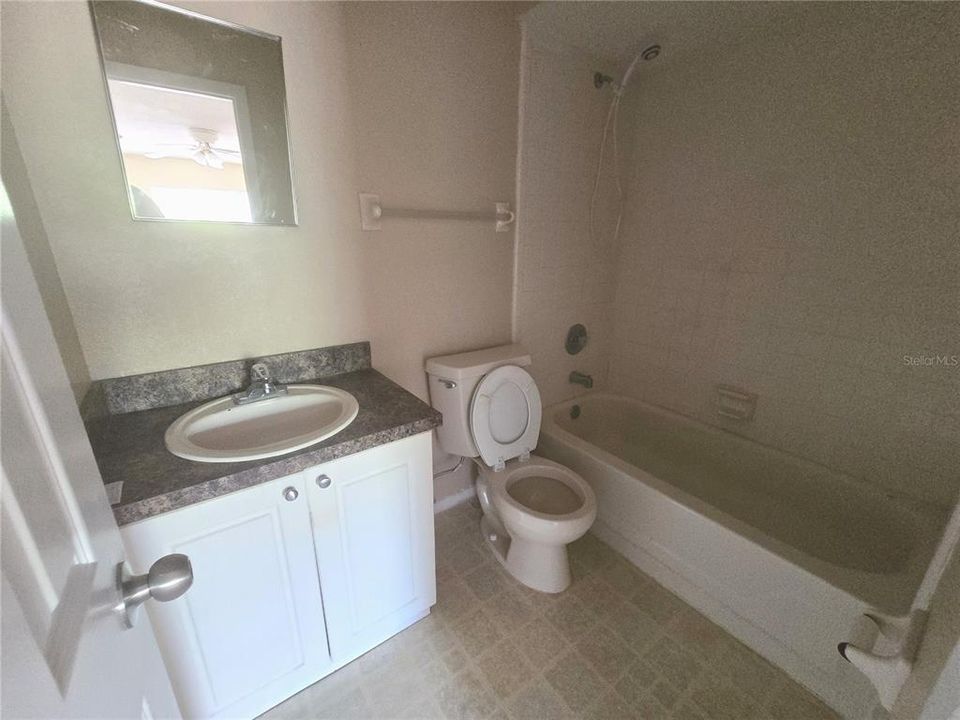 В аренду: $1,495 (2 спален, 2 ванн, 905 Квадратных фут)