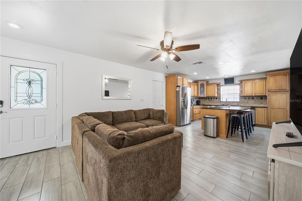 For Sale: $507,000 (4 beds, 2 baths, 1624 Square Feet)