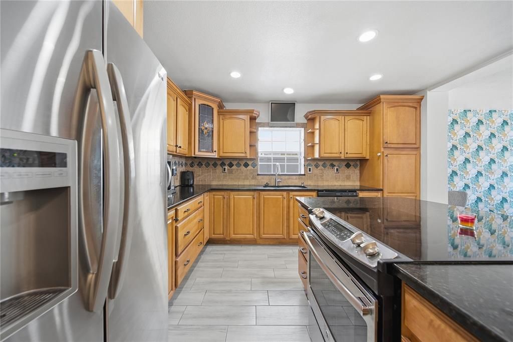 For Sale: $507,000 (4 beds, 2 baths, 1624 Square Feet)