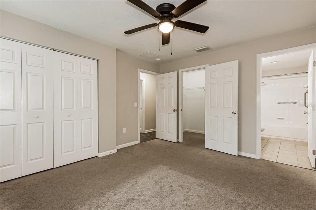 For Sale: $379,000 (3 beds, 2 baths, 1352 Square Feet)
