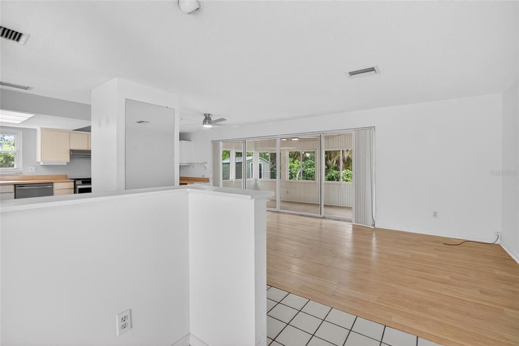 For Sale: $429,900 (3 beds, 2 baths, 1772 Square Feet)