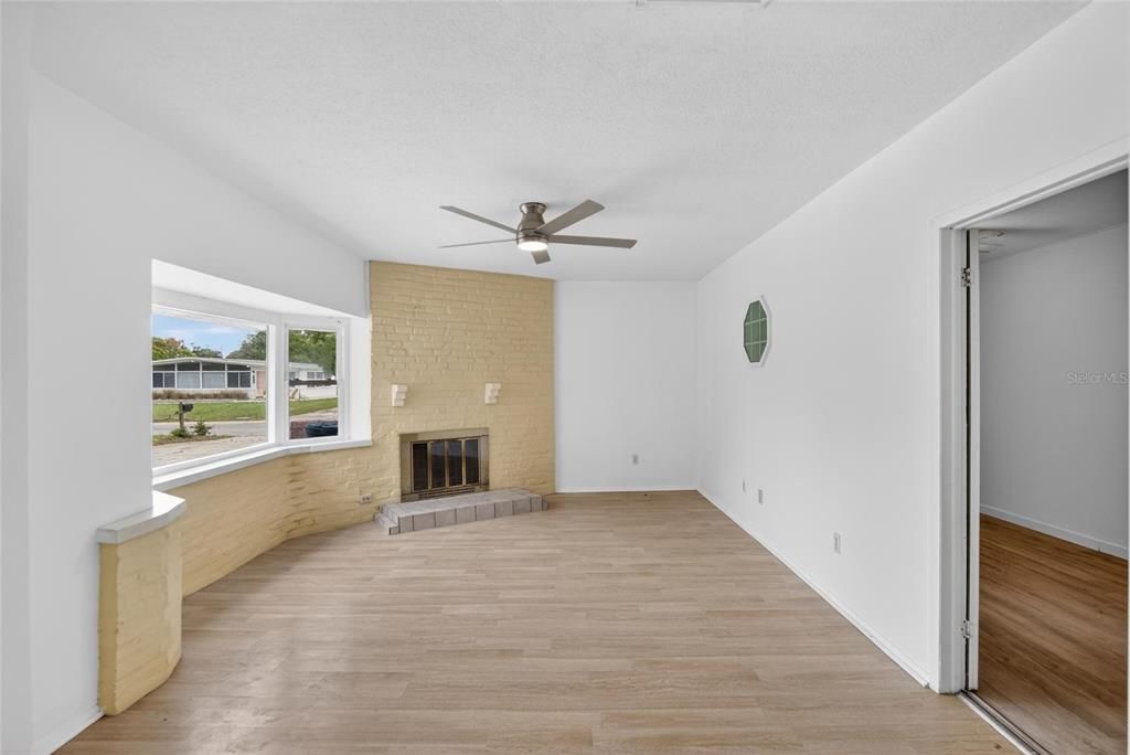 For Sale: $429,900 (3 beds, 2 baths, 1772 Square Feet)