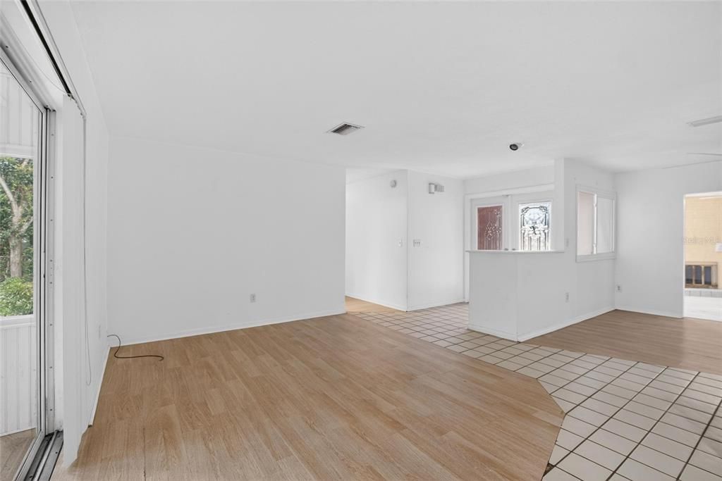 For Sale: $429,900 (3 beds, 2 baths, 1772 Square Feet)
