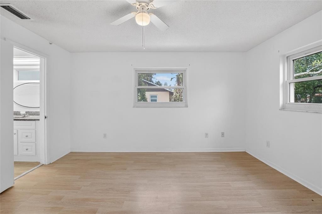 For Sale: $429,900 (3 beds, 2 baths, 1772 Square Feet)
