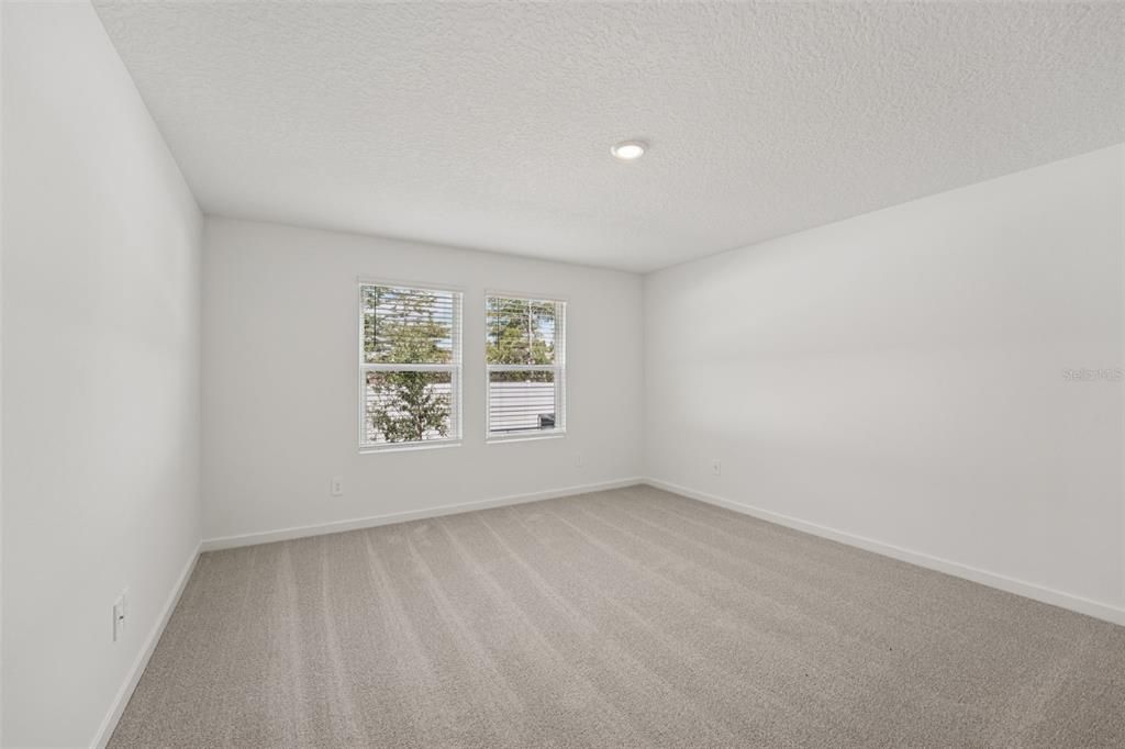 For Sale: $311,990 (4 beds, 2 baths, 1607 Square Feet)