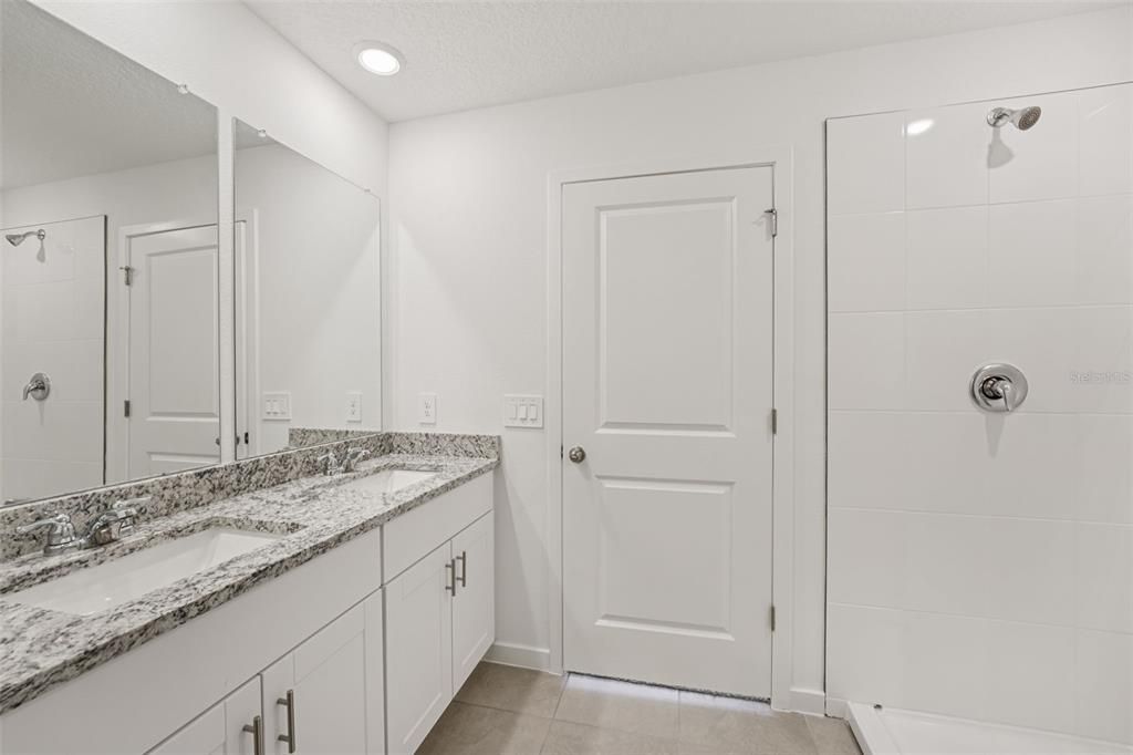 For Sale: $311,990 (4 beds, 2 baths, 1607 Square Feet)