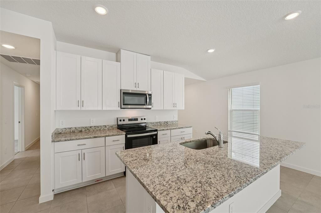 For Sale: $311,990 (4 beds, 2 baths, 1607 Square Feet)