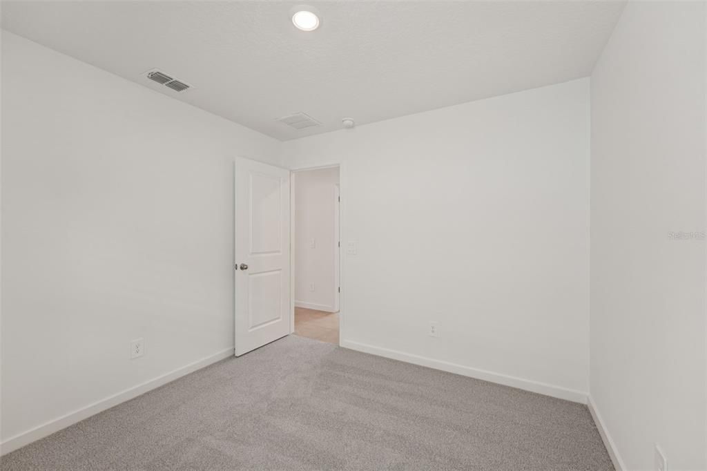 For Sale: $311,990 (4 beds, 2 baths, 1607 Square Feet)