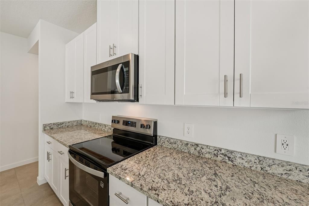 For Sale: $311,990 (4 beds, 2 baths, 1607 Square Feet)