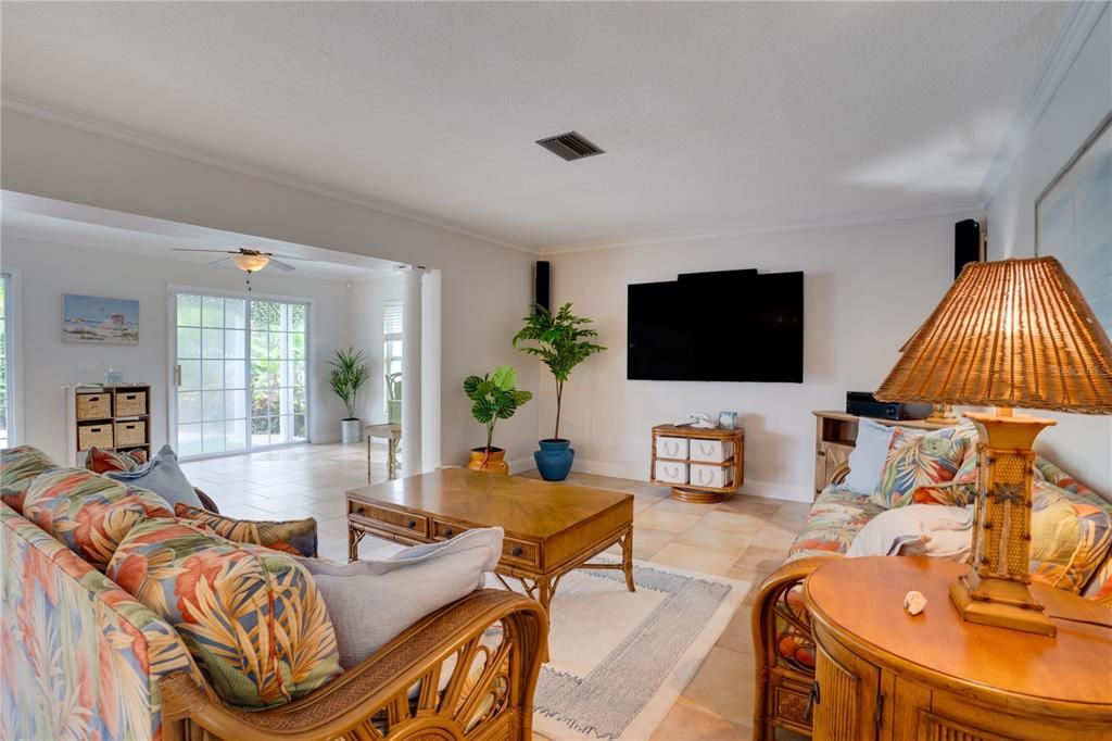 For Sale: $699,000 (3 beds, 2 baths, 2190 Square Feet)