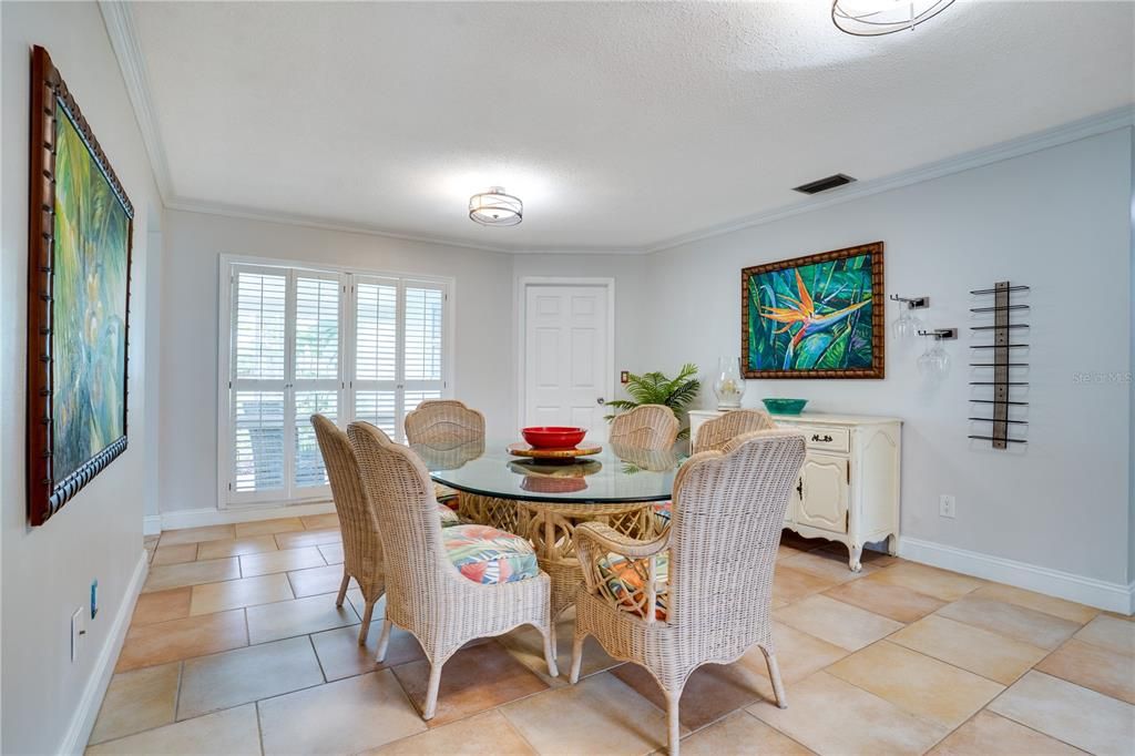 For Sale: $699,000 (3 beds, 2 baths, 2190 Square Feet)