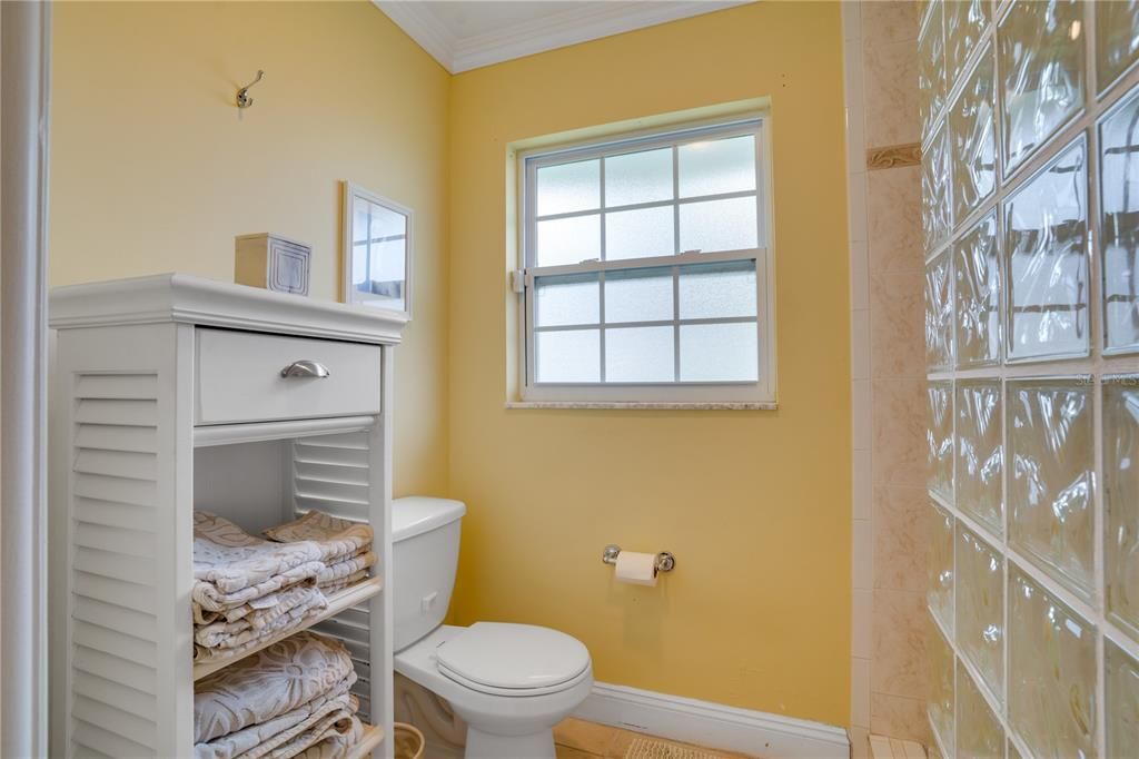 For Sale: $699,000 (3 beds, 2 baths, 2190 Square Feet)