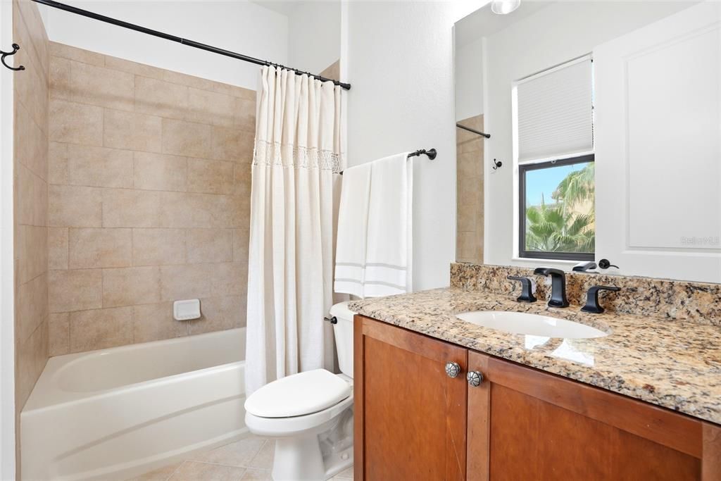 For Sale: $749,900 (3 beds, 3 baths, 2262 Square Feet)