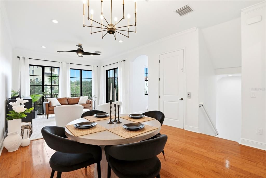 For Sale: $749,900 (3 beds, 3 baths, 2262 Square Feet)