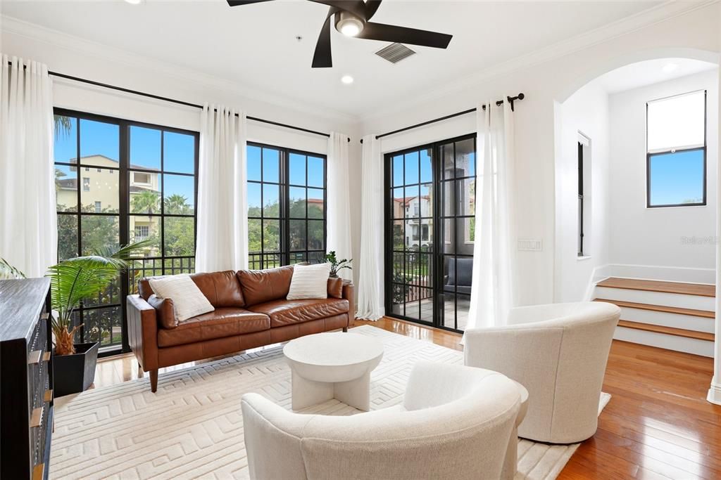 For Sale: $749,900 (3 beds, 3 baths, 2262 Square Feet)