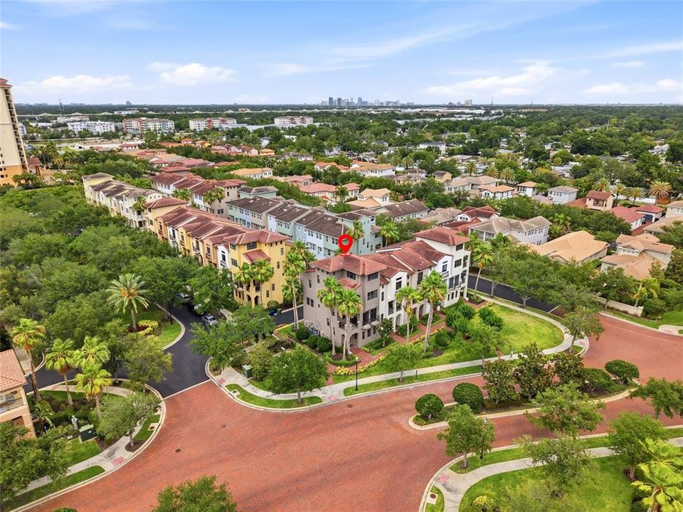For Sale: $749,900 (3 beds, 3 baths, 2262 Square Feet)