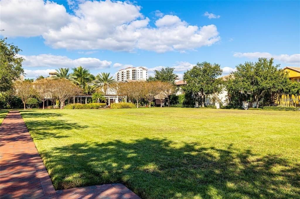 For Sale: $749,900 (3 beds, 3 baths, 2262 Square Feet)