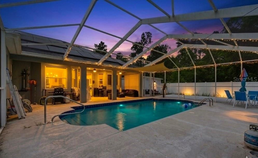 En Venta: $584,900 (5 camas, 4 baños, 2684 Pies cuadrados)