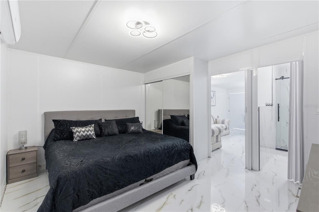 En Venta: $584,900 (5 camas, 4 baños, 2684 Pies cuadrados)