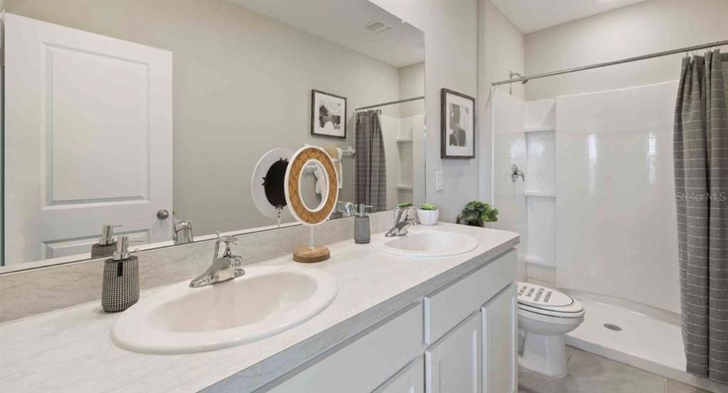 For Sale: $329,900 (3 beds, 2 baths, 1673 Square Feet)