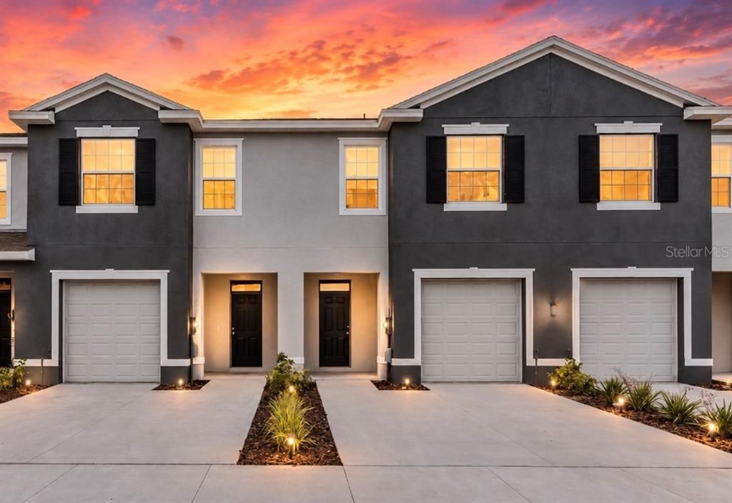 For Sale: $329,900 (3 beds, 2 baths, 1673 Square Feet)
