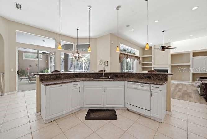 For Sale: $995,000 (5 beds, 4 baths, 3854 Square Feet)