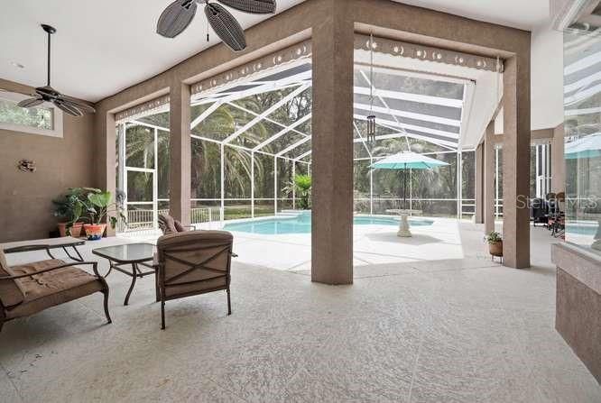 For Sale: $995,000 (5 beds, 4 baths, 3854 Square Feet)