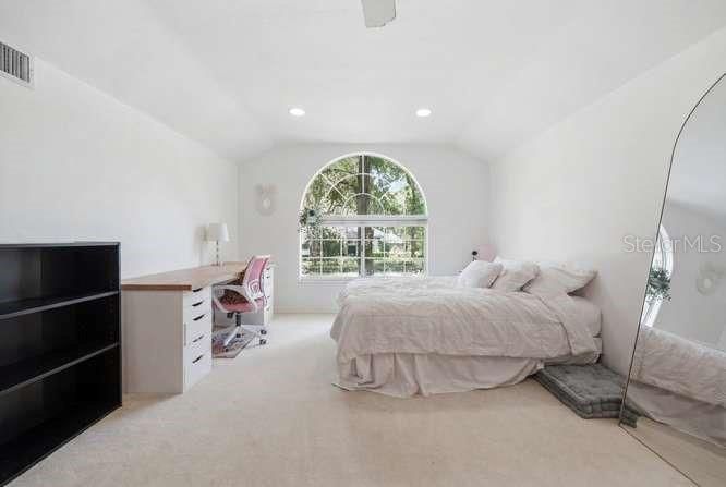 For Sale: $995,000 (5 beds, 4 baths, 3854 Square Feet)
