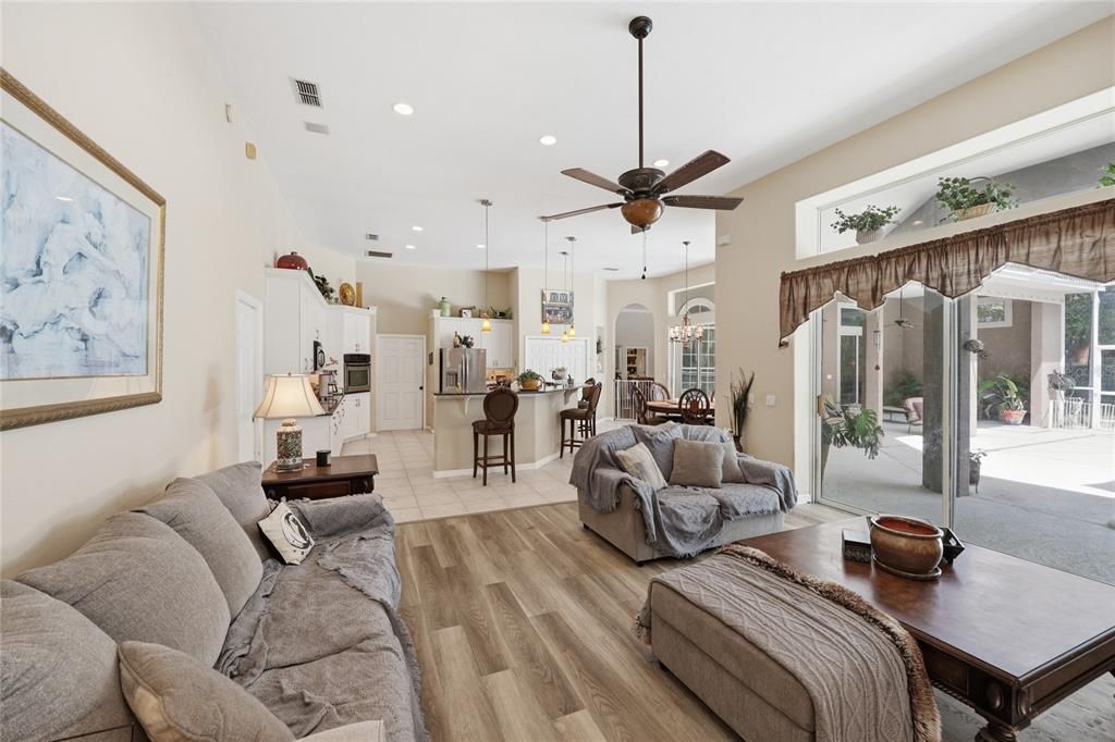 For Sale: $995,000 (5 beds, 4 baths, 3854 Square Feet)