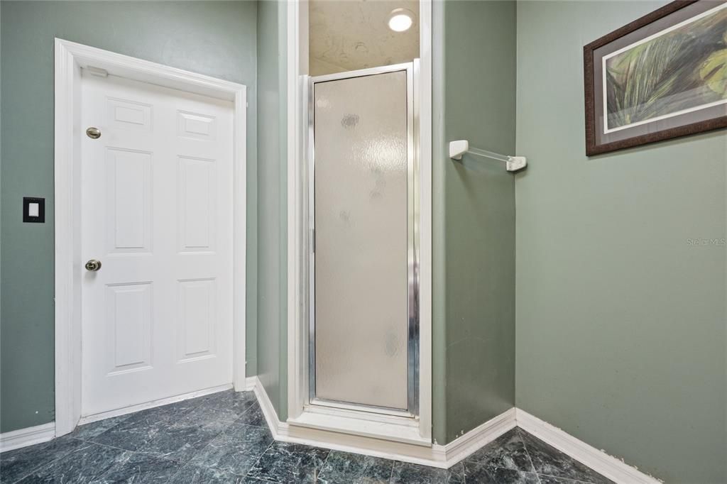 For Sale: $995,000 (5 beds, 4 baths, 3854 Square Feet)