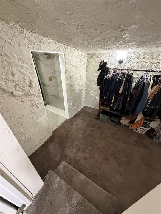 For Sale: $189,999 (2 beds, 2 baths, 965 Square Feet)