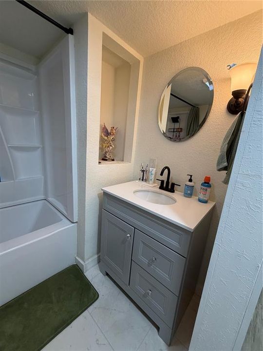 For Sale: $189,999 (2 beds, 2 baths, 965 Square Feet)