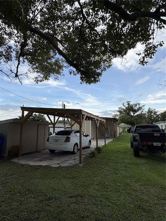 For Sale: $189,999 (2 beds, 2 baths, 965 Square Feet)