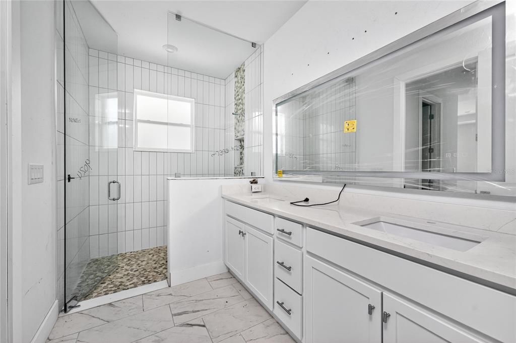 For Sale: $469,000 (4 beds, 3 baths, 2006 Square Feet)
