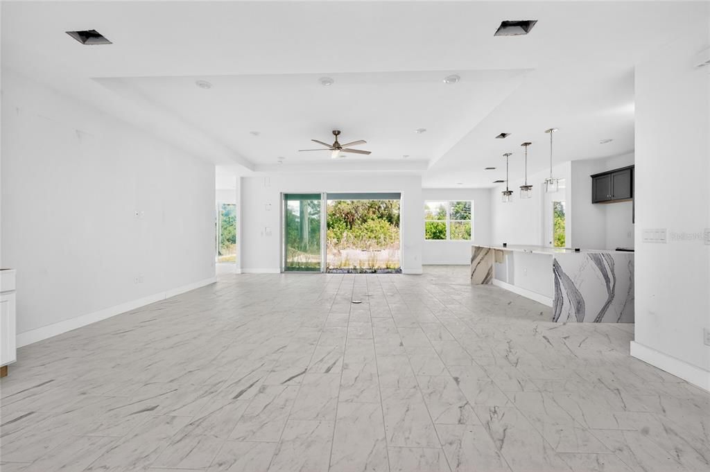 For Sale: $469,000 (4 beds, 3 baths, 2006 Square Feet)