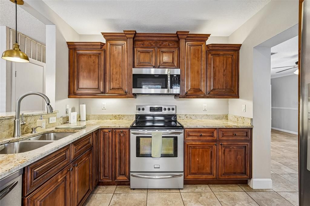 En Venta: $525,000 (3 camas, 2 baños, 1566 Pies cuadrados)