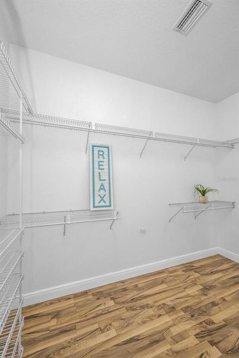 En Venta: $785,000 (4 camas, 3 baños, 3042 Pies cuadrados)