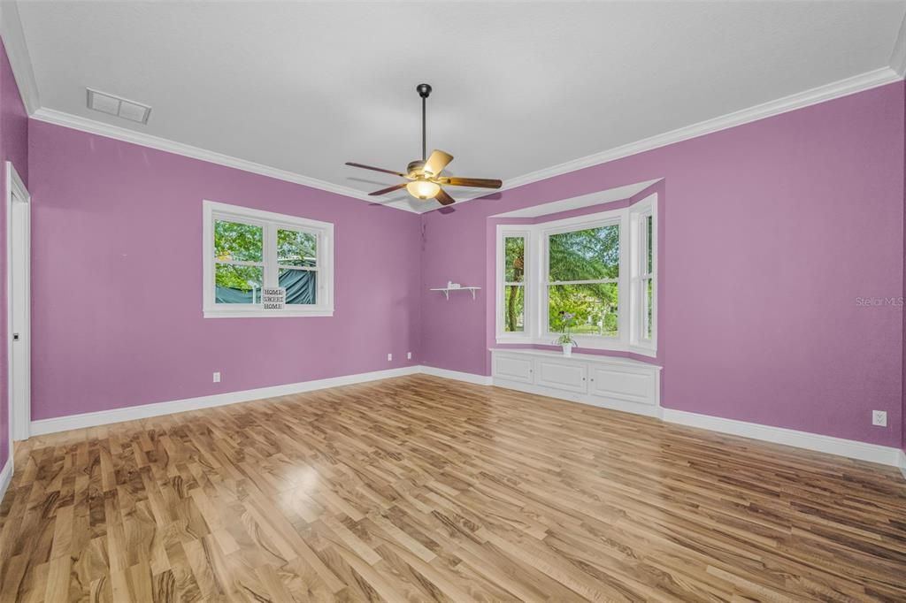 En Venta: $785,000 (4 camas, 3 baños, 3042 Pies cuadrados)