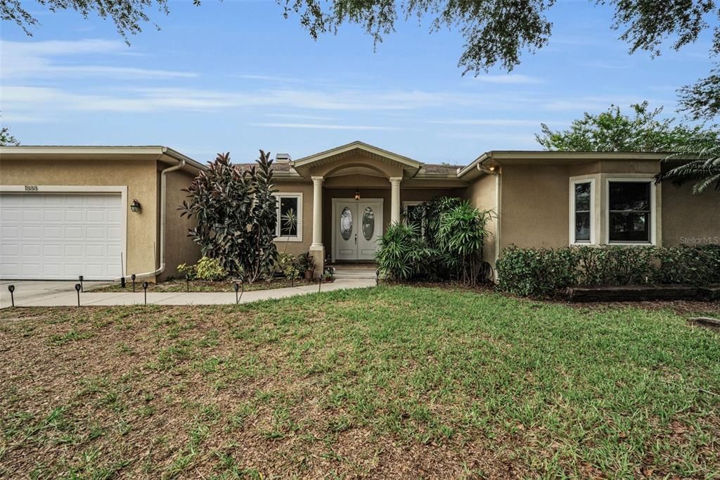 En Venta: $785,000 (4 camas, 3 baños, 3042 Pies cuadrados)