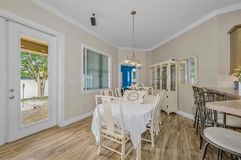 En Venta: $785,000 (4 camas, 3 baños, 3042 Pies cuadrados)