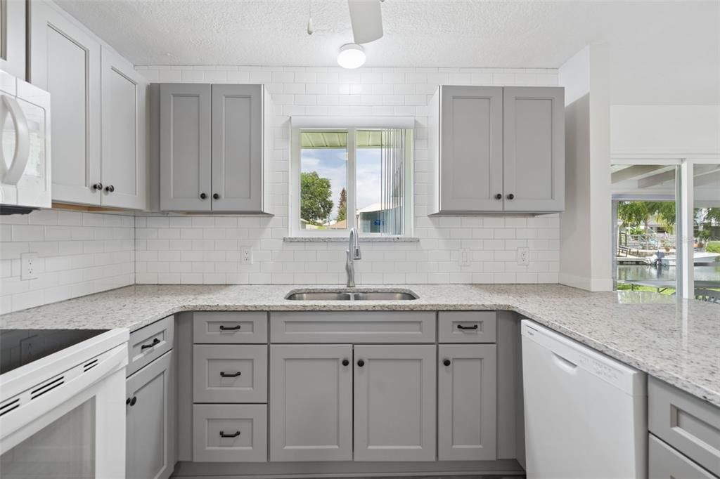 For Sale: $589,000 (3 beds, 2 baths, 1612 Square Feet)