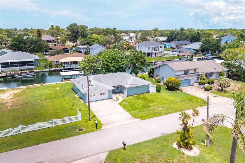 For Sale: $589,000 (3 beds, 2 baths, 1612 Square Feet)